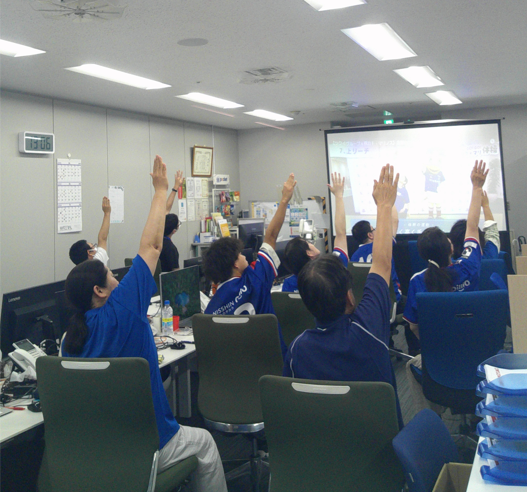 ツクマリ体操の様子