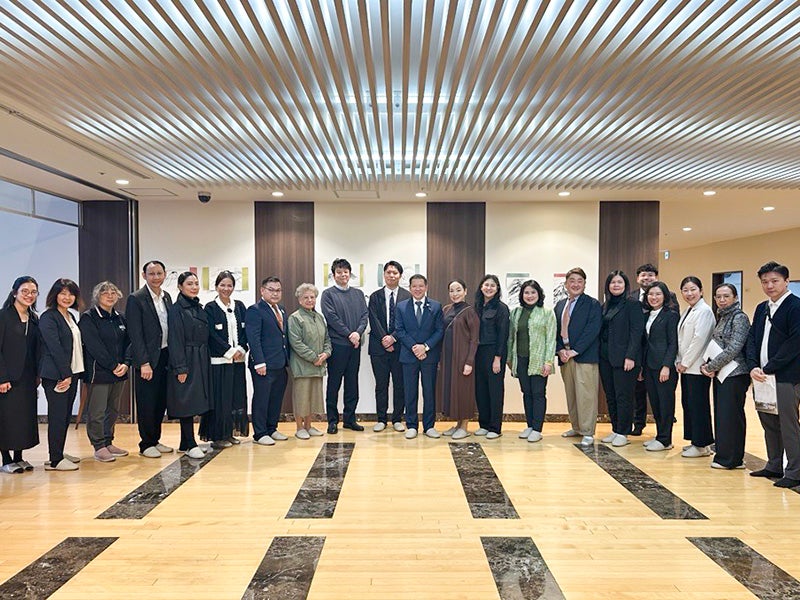 タイ王国代表団がツクイの事業所を視察