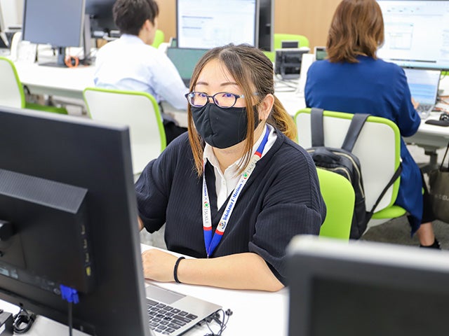 サービス支援部 法令対応課