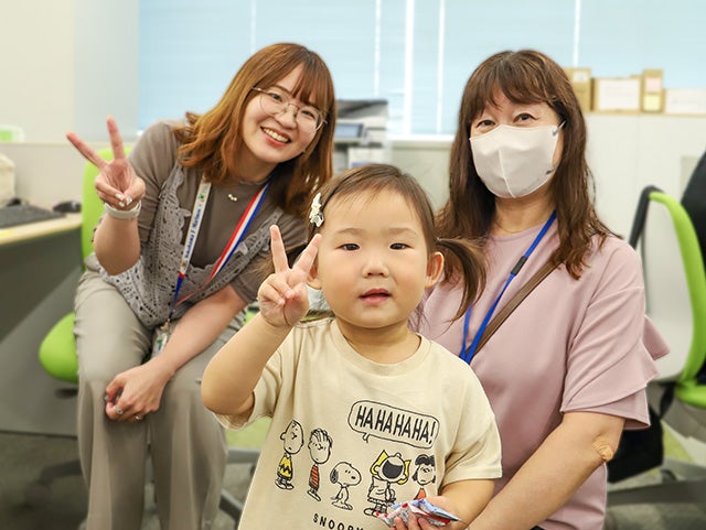 お母様とお子さんが参加。記念に撮影！